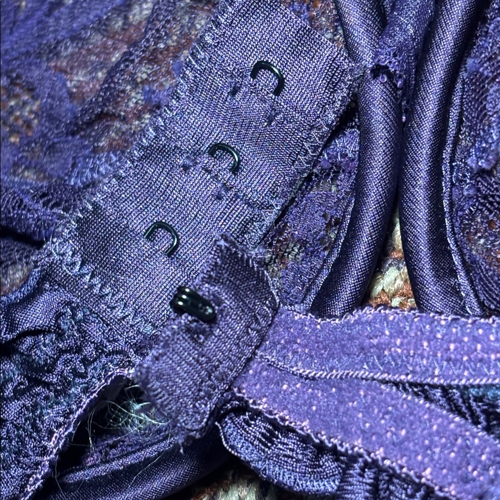 Victorias Secret Bra Vintage sheer purple unlined gold label delicate lace bra - Picture 9 of 13